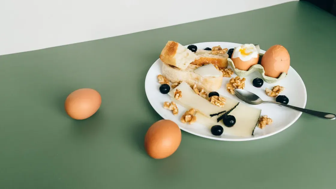 Frukost på köksbänken
